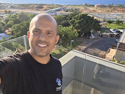 15 שנות ניסיון